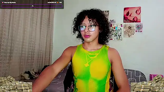 Snapshot of angelsdustxxx chatting on 8, 3, 2025 angelsdustxxx online show from 8, 3, 2025