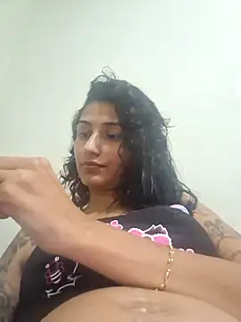 Snapshot of StefanyRoss chatting on 6, 1, 2025 StefanyRoss online show from 6, 1, 2025