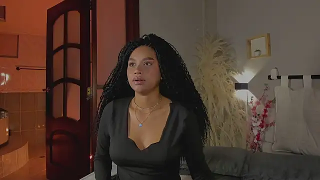 nayah   online show from 15, 2, 2025