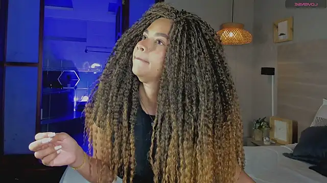 nayah   online show from 8, 9, 2025