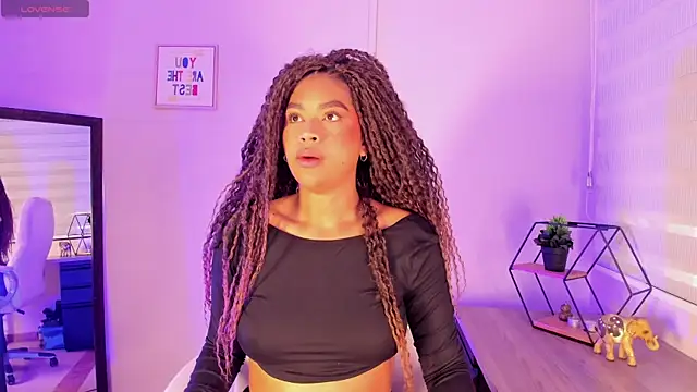 nayah   online show from 2, 10, 2025