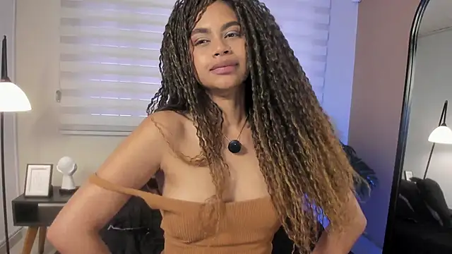 nayah   online show from 19, 4, 2026