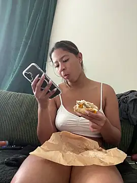 Snapshot of VanessaBling chatting on 22, 9, 2025 VanessaBling online show from 22, 9, 2025