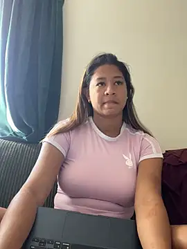 Snapshot of VanessaBling chatting on 28, 9, 2025 VanessaBling online show from 28, 9, 2025