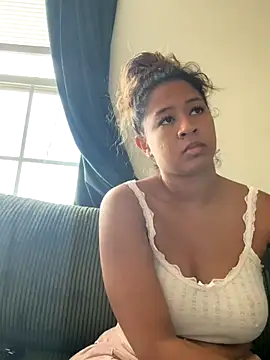 Snapshot of VanessaBling chatting on 18, 10, 2025 VanessaBling online show from 18, 10, 2025