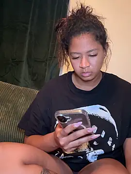 Snapshot of VanessaBling chatting on 18, 11, 2025 VanessaBling online show from 18, 11, 2025