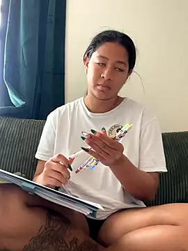 Snapshot of VanessaBling chatting on 28, 11, 2025 VanessaBling online show from 28, 11, 2025