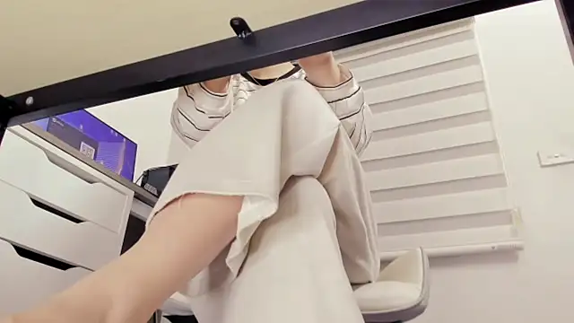 Alisa Hotfeeling online show from 22, 12, 2025