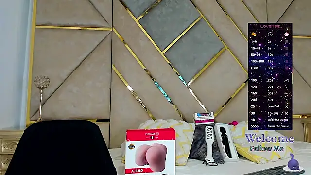 AmberAdams  online show from 9, 11, 2025