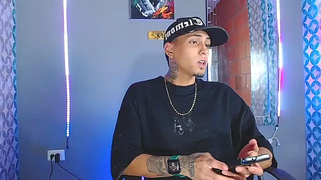 Liam lee online show from 27, 4, 2026