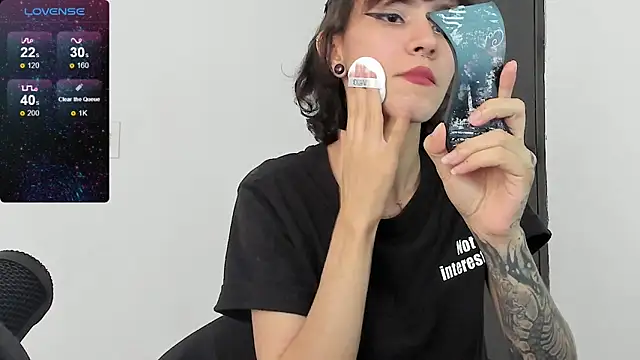 Snapshot of Badxbitch chatting on 10, 12, 2024 Badxbitch online show from 10, 12, 2024