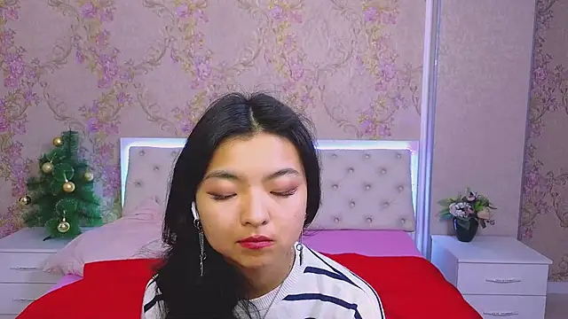 Shy Kira online show from 6, 1, 2025