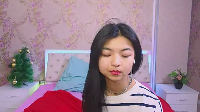 Shy Kira online show from 10, 1, 2025