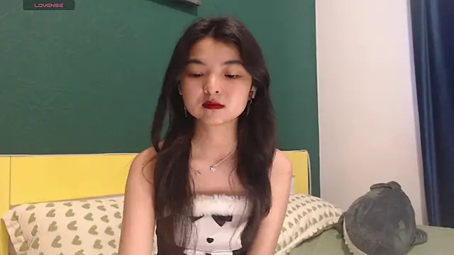 Shy Kira online show from 8, 6, 2026