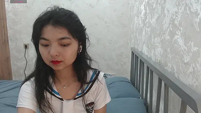 Shy Kira online show from 6, 7, 2026