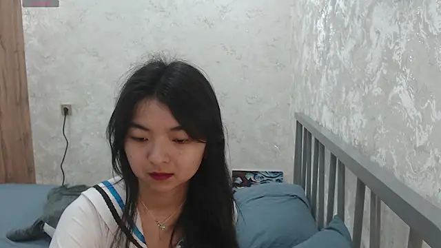 Shy Kira online show from 9, 7, 2026