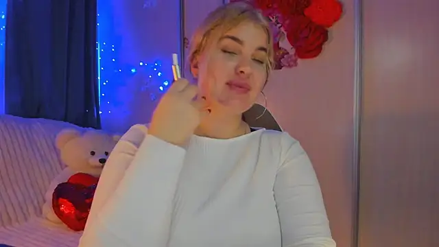 CoraSwon online show from 31, 1, 2025