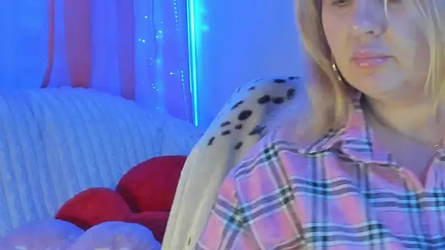 CoraSwon online show from 16, 3, 2025