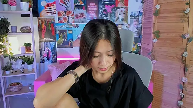 LanaBaker online show from 30, 12, 2024