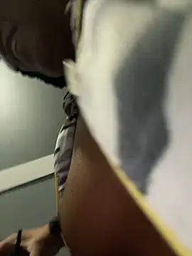 Snapshot of KLoveeee chatting on 20, 1, 2025 KLoveeee online show from 20, 1, 2025