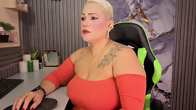 GianellaCox  online show from 18, 7, 2026
