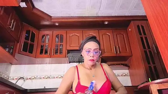 AmberNix online show from 21, 4, 2026