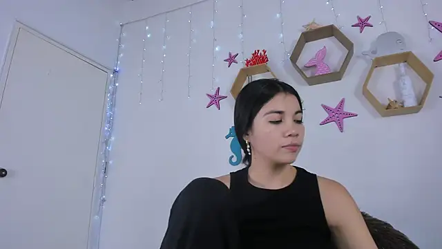 Emiily Parkerr online show from 27, 12, 2024