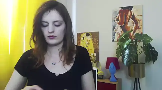 juicyNadine online show from 10, 3, 2025