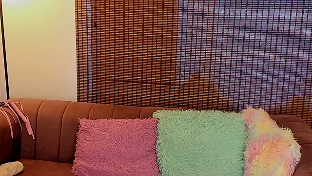 ariana cross online show from 22, 2, 2026