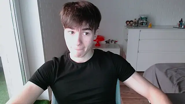 Snapshot of MarkusDean chatting on 21, 11, 2025 MarkusDean online show from 21, 11, 2025