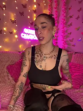 Chachou000 online show from 17, 3, 2025