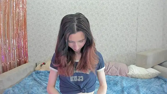 crystalnut online show from 4, 2, 2025