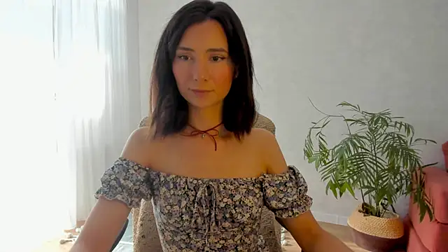 crystalnut online show from 30, 7, 2026