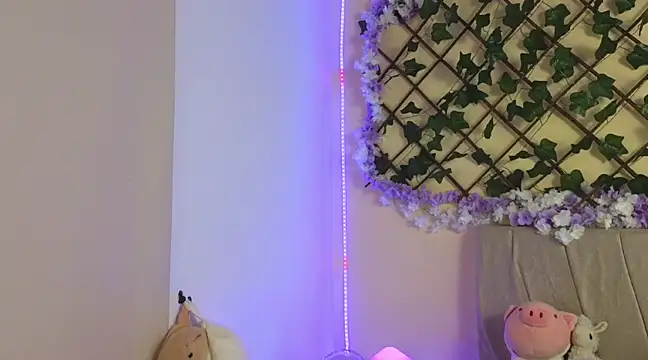 Baby Xian online show from 9, 3, 2025