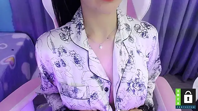 Snapshot of San___San chatting on 25, 2, 2025 San San online show from 25, 2, 2025