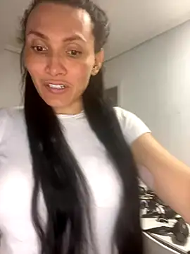 KimberllySaeez online show from 12, 10, 2025