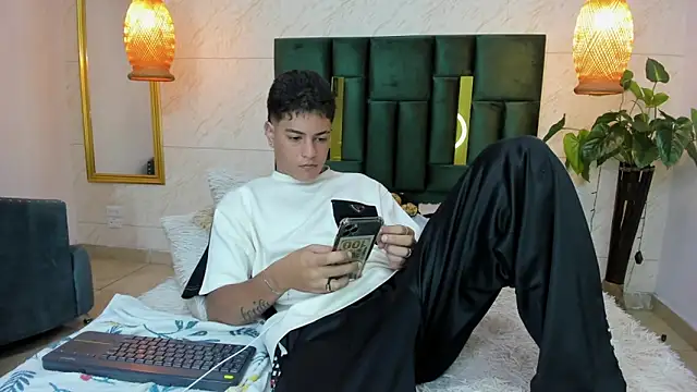 Levy Steve online show from 20, 9, 2025