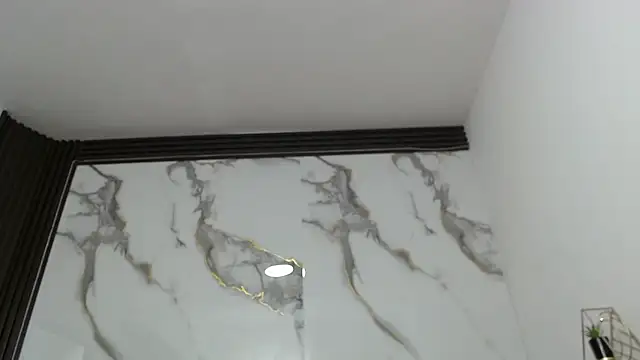 Lindsey8 online show from 19, 4, 2026