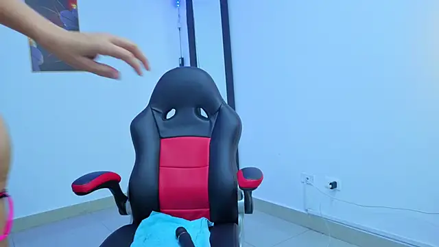 daniela xue online show from 26, 4, 2026