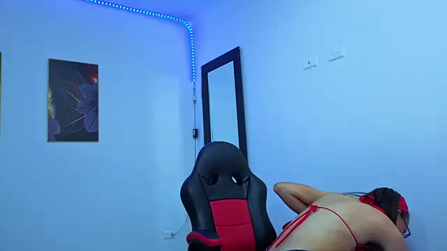 daniela xue online show from 28, 4, 2026