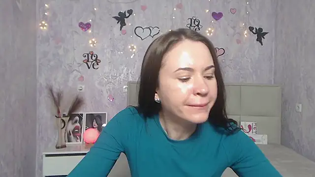 KaraCriegs online show from 9, 3, 2025