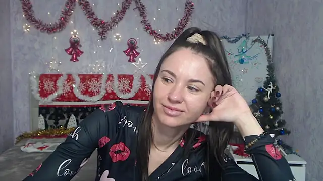 KaraCriegs online show from 13, 12, 2025