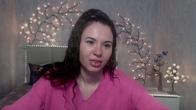 KaraCriegs online show from 15, 4, 2026