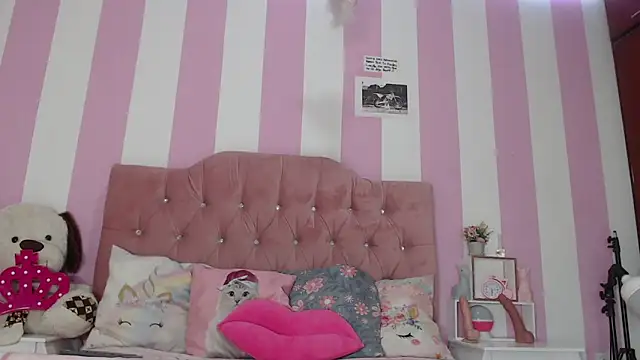 zaleya mateus online show from 3, 3, 2026