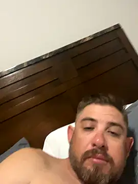 Snapshot of caliguy37 chatting on 30, 10, 2025 caliguy37 online show from 30, 10, 2025