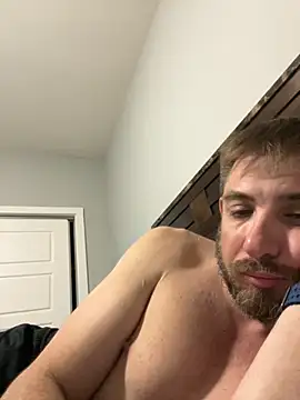 Snapshot of caliguy37 chatting on 19, 11, 2025 caliguy37 online show from 19, 11, 2025