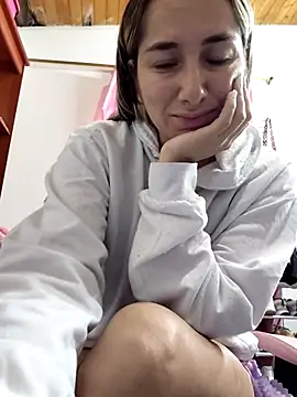 Iris love18 online show from 25, 7, 2026