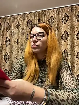 NadiraNoor online show from 22, 1, 2025