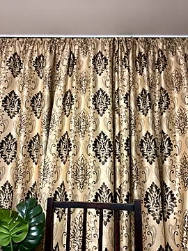 NadiraNoor online show from 25, 11, 2025