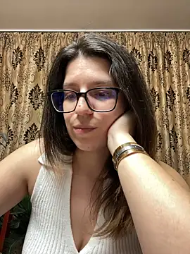 NadiraNoor online show from 10, 4, 2026